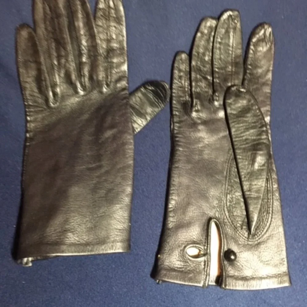 Italy vintage gloves
